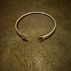 🌟 NFS Gold Tone Heart ❤ Bracelet